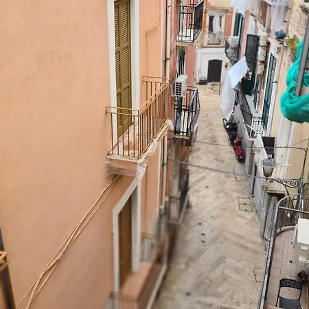 فندق مبيت وإفطار Bona Sforza 3*